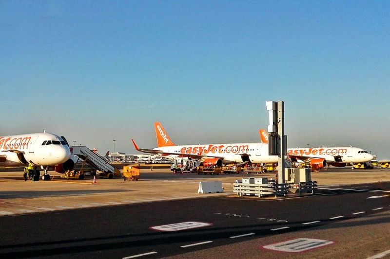 easyjet